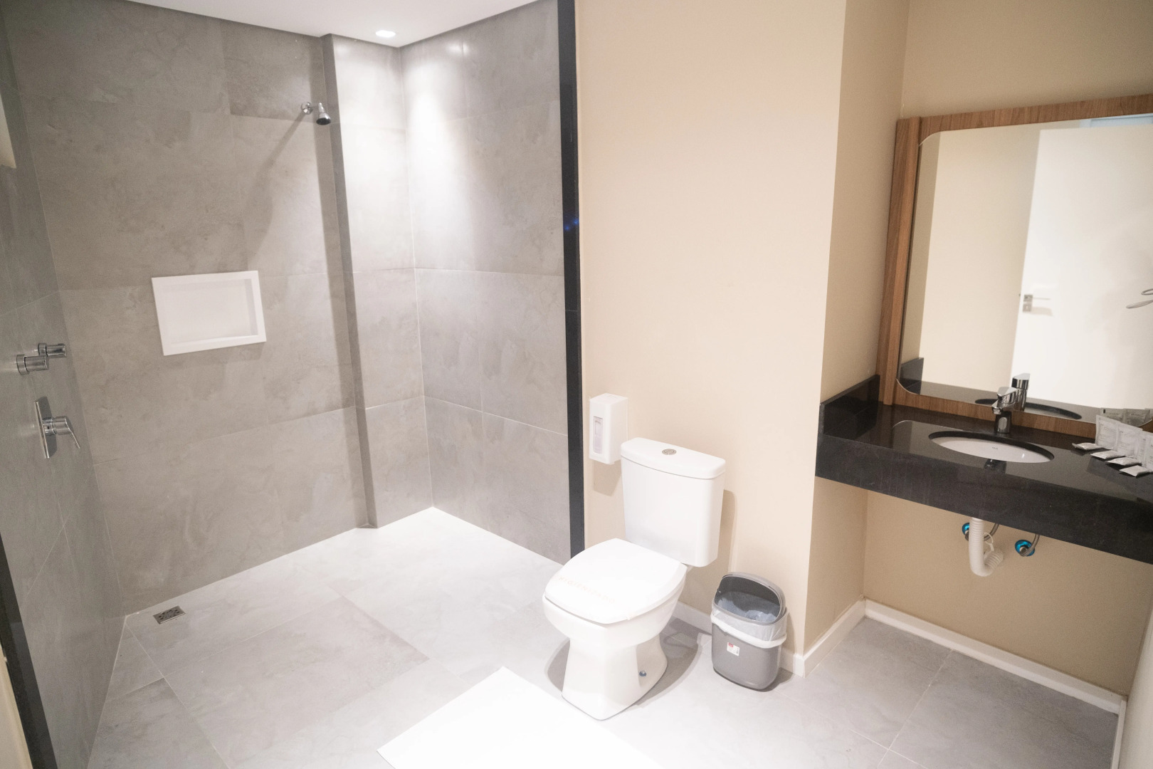 Camboriú Praia Hotel