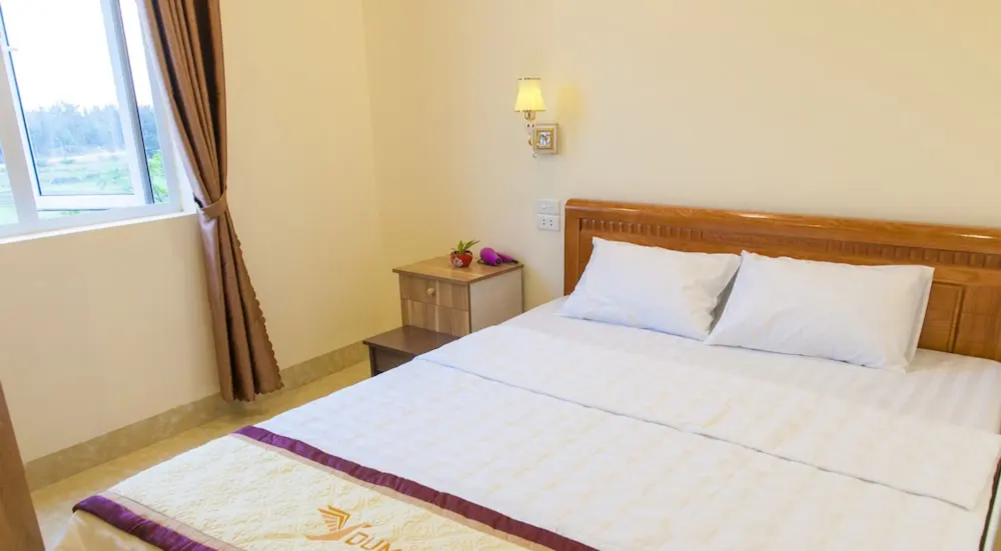 Hai Duong Hotel Co To