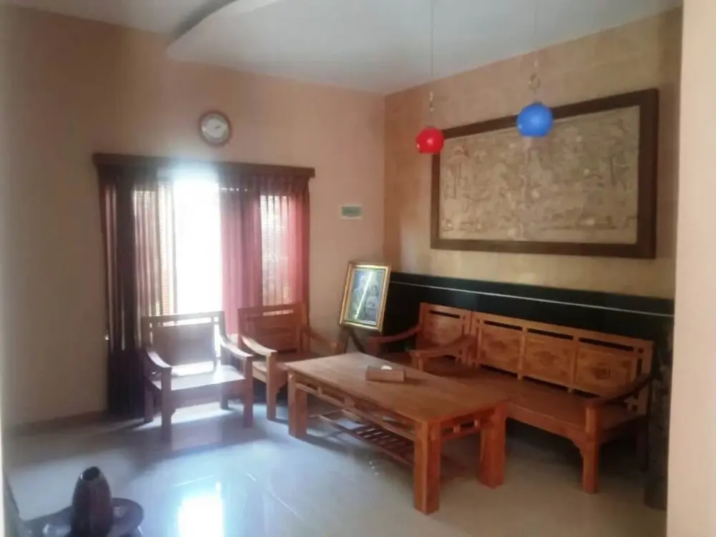 A very nice cozy family home with 2 floors, fully furnished.