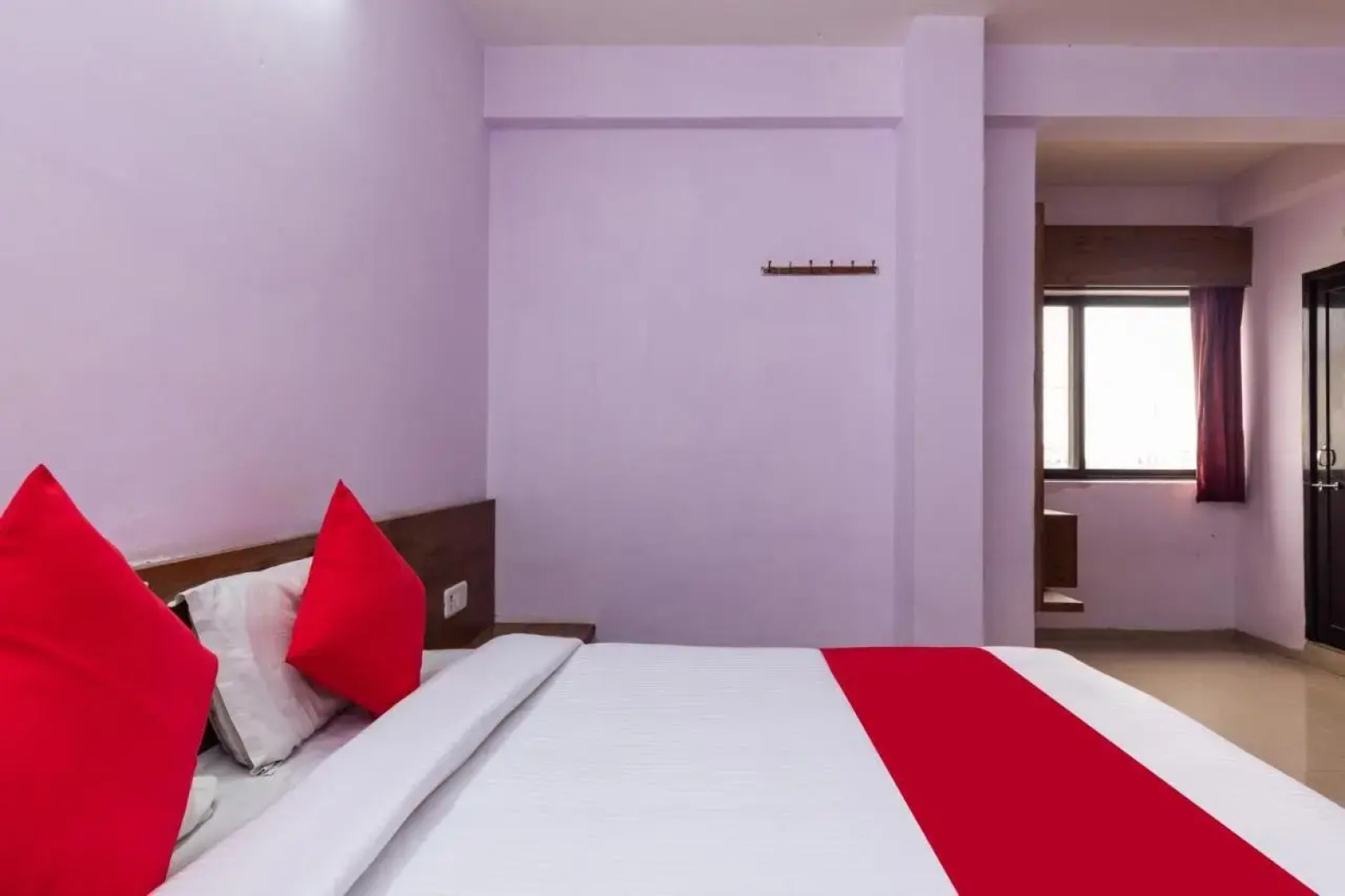 Prince Palace by OYO Rooms