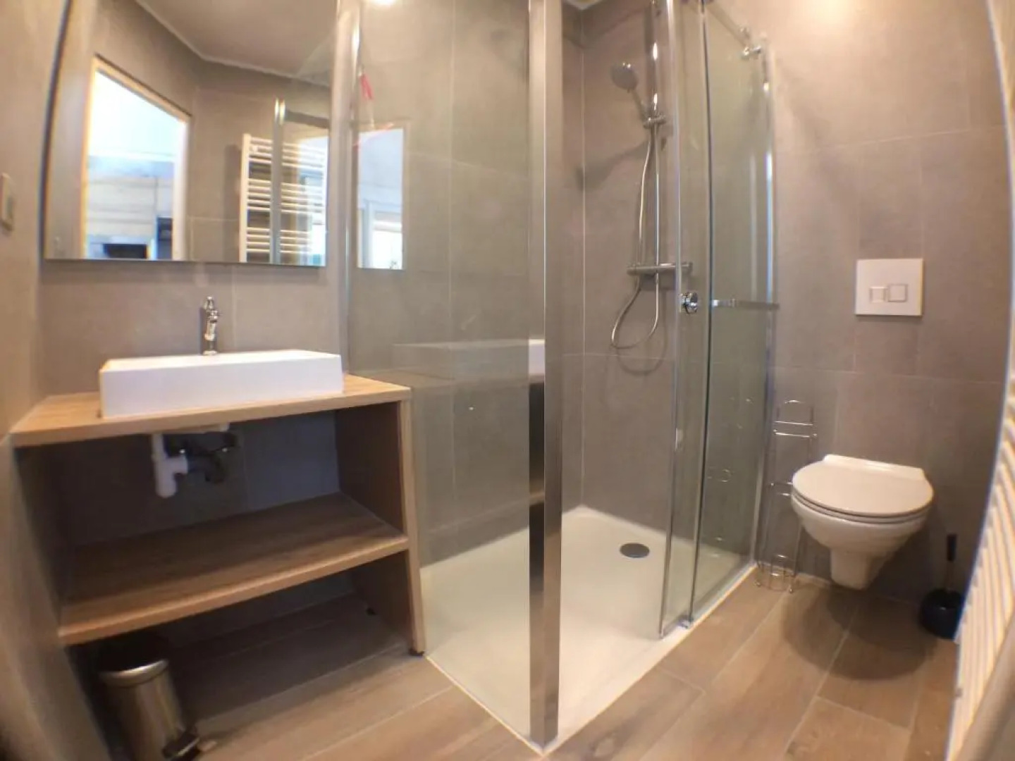 Rare, cosy studio terrasse au coeur de St-Jorioz