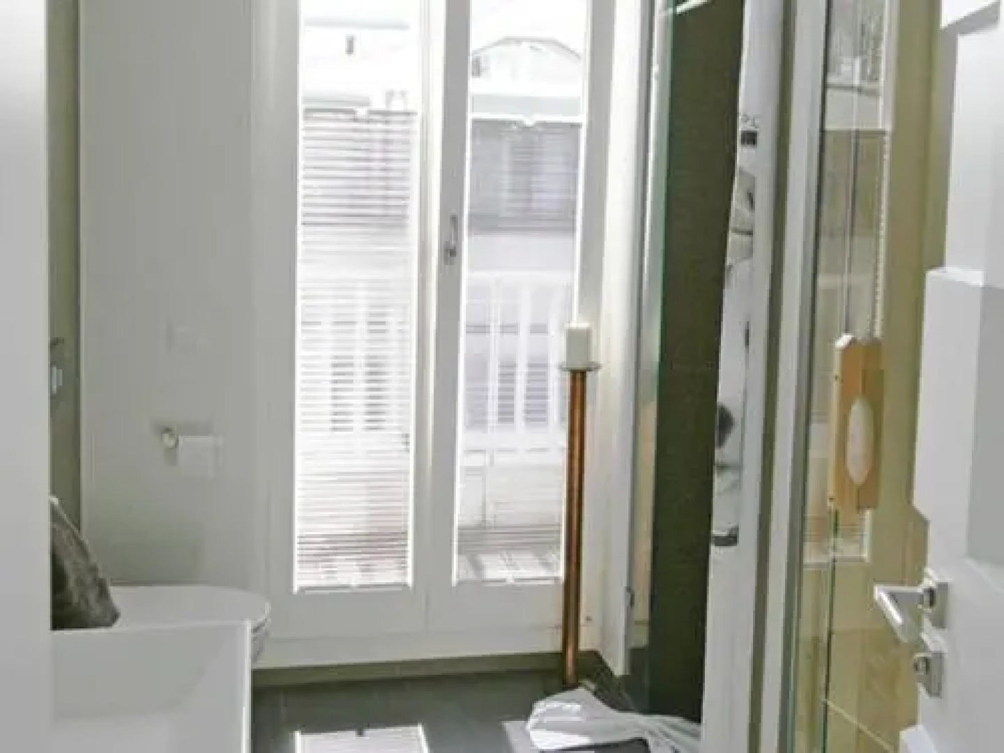 Johanna - Penthouse Nautilus 16