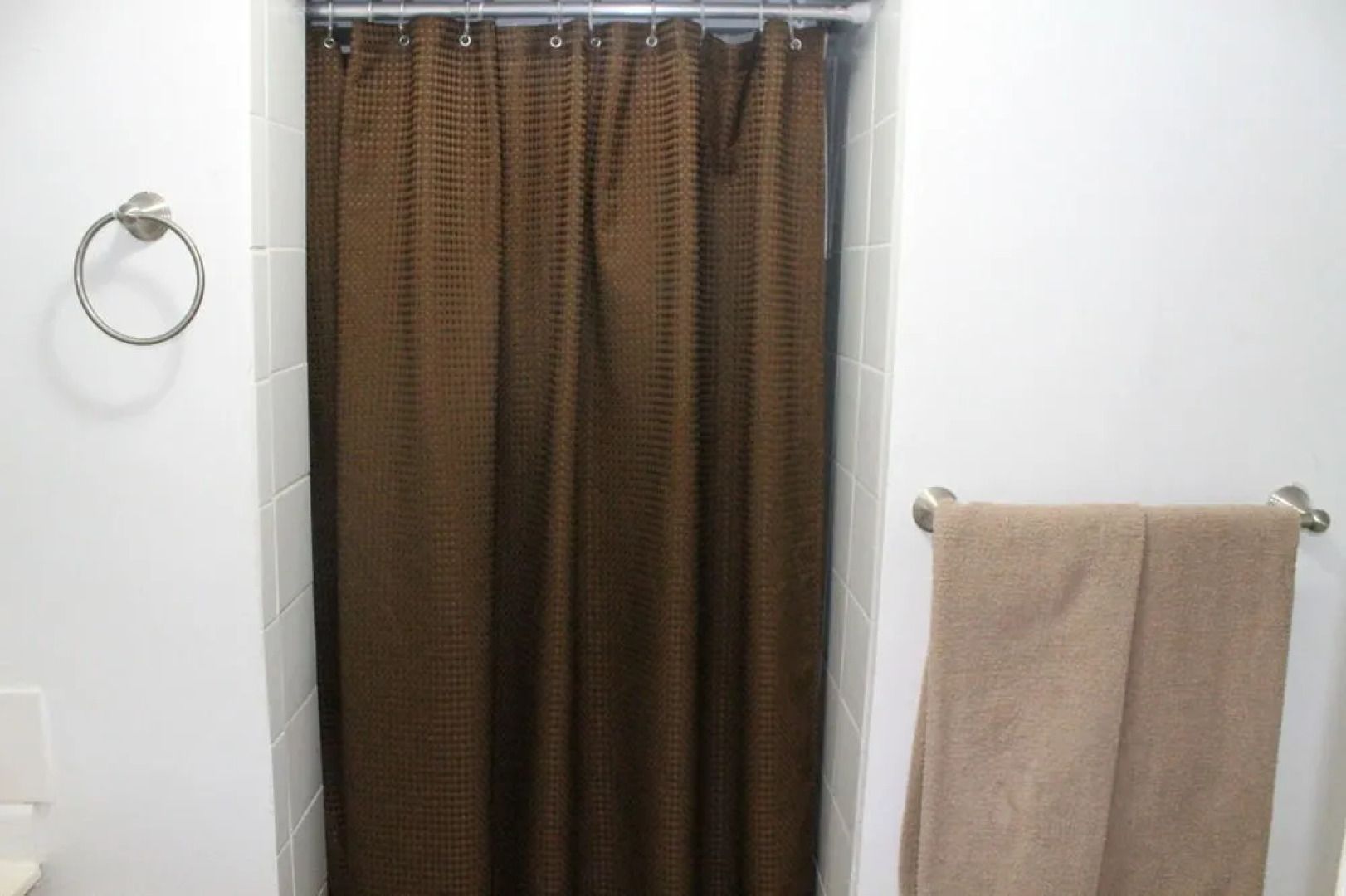 Adib Apartments - 1689 Baseline Rd, Unit A2