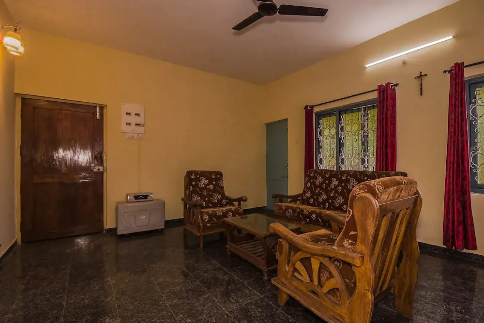 OYO Home 22802 Feildview 3BHK Mapusa