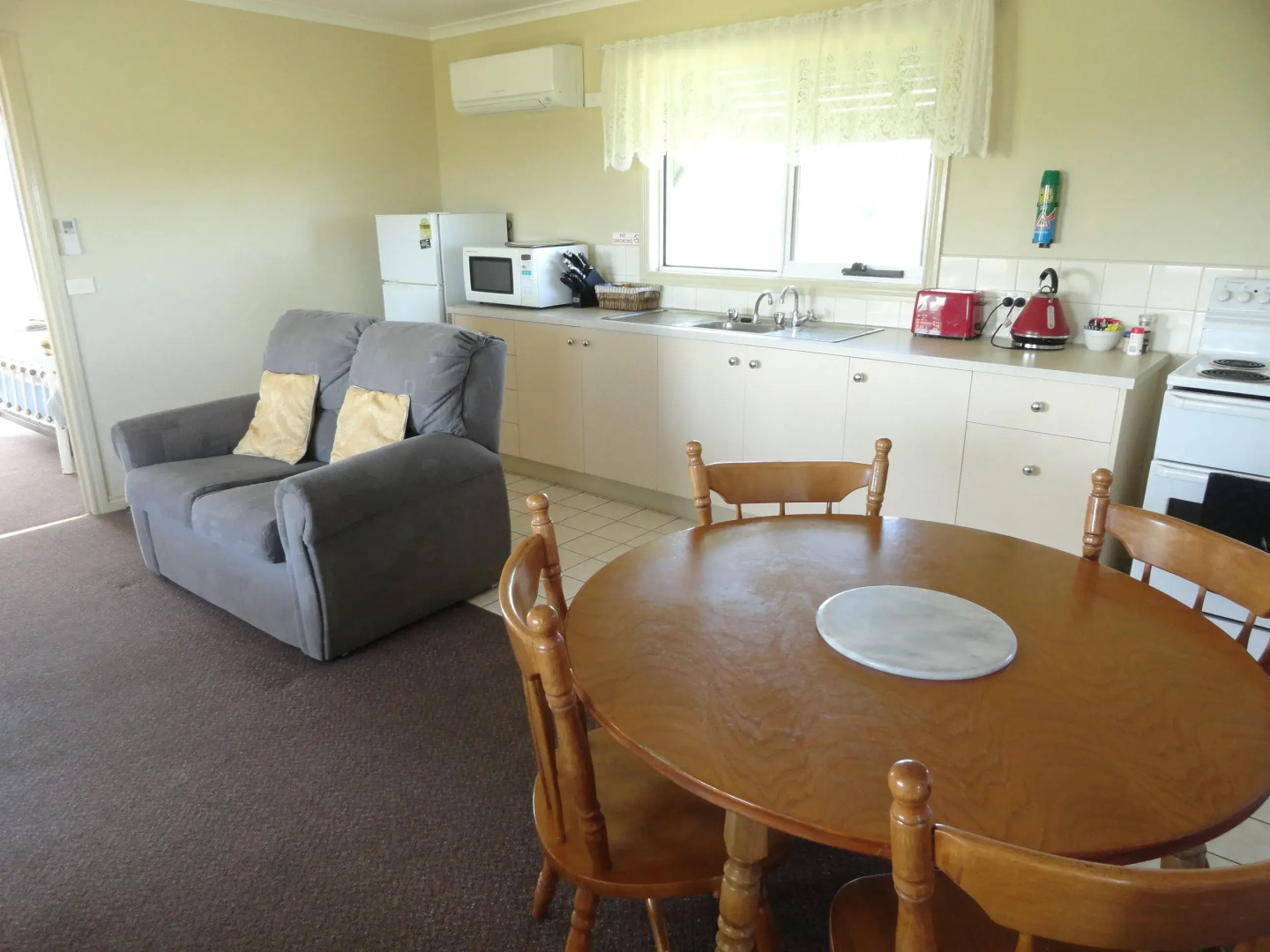 High View Family Cottages