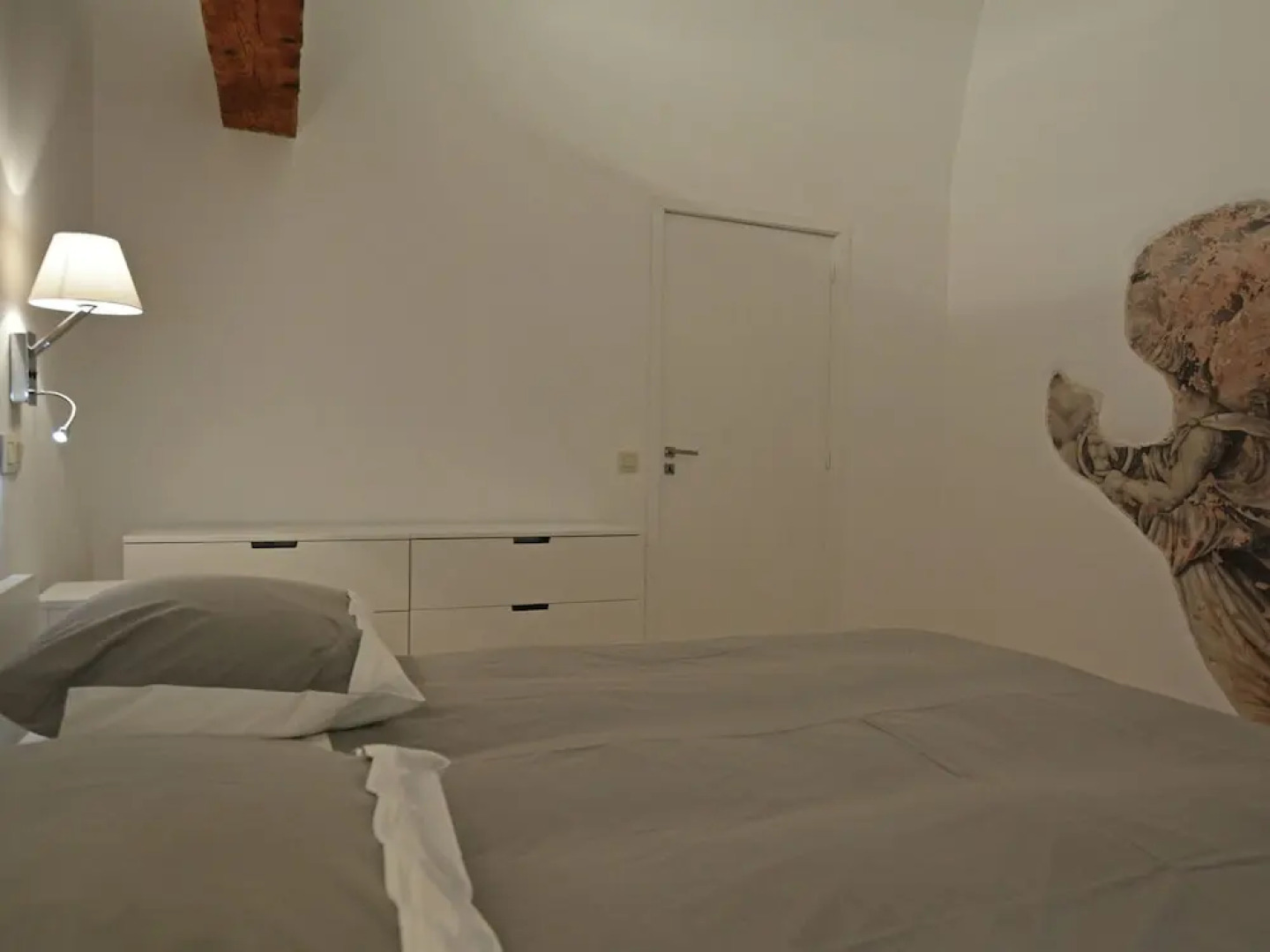 Quaint Villa in Chalabre with Swimming Pool