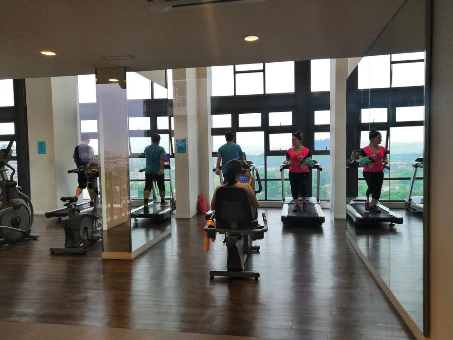 Skyview Univ360 Place Facing Mines Lake