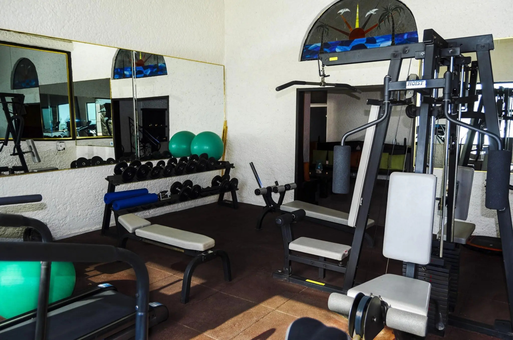 Las Rocas Resort And Spa