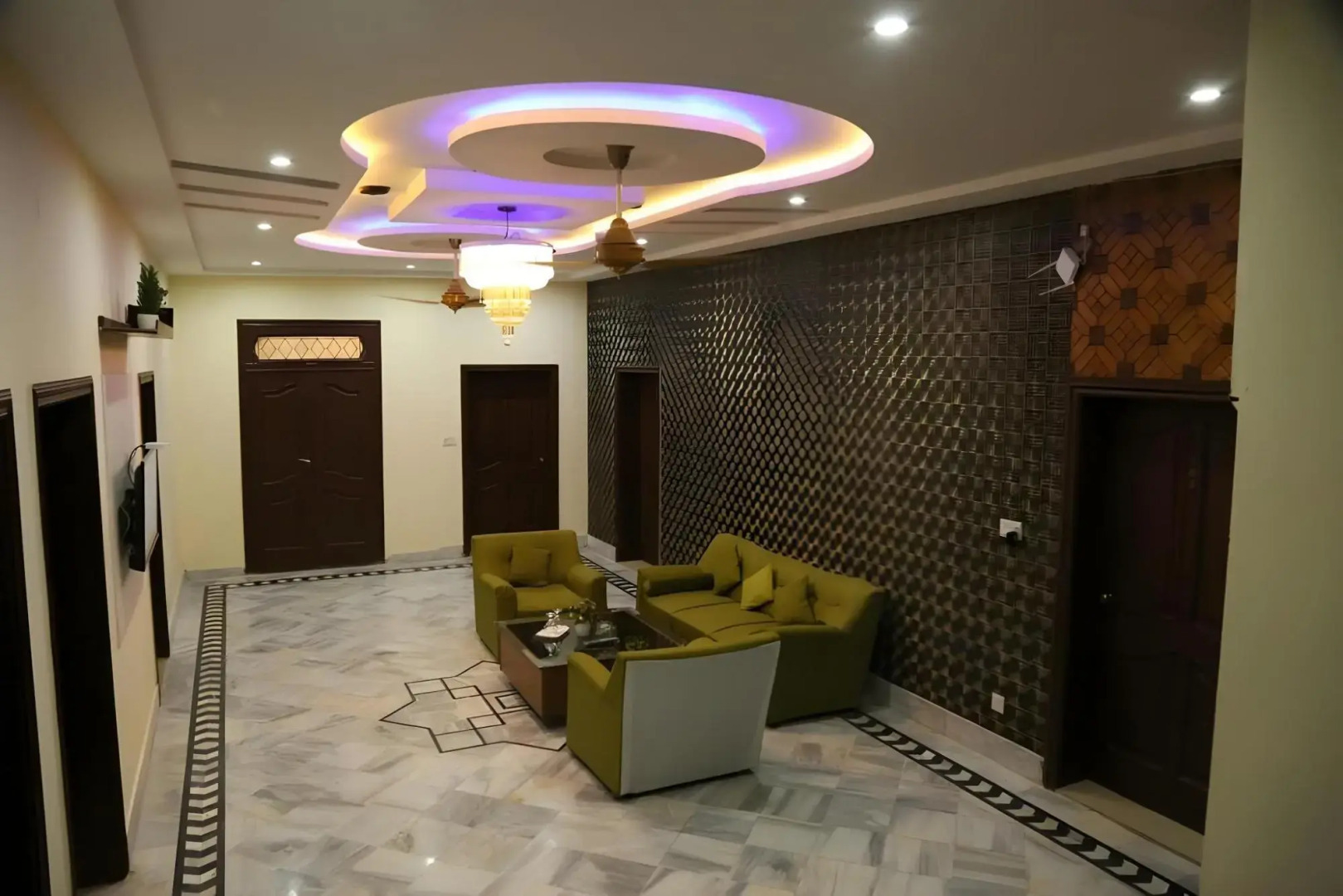 Hotel Pak Continental