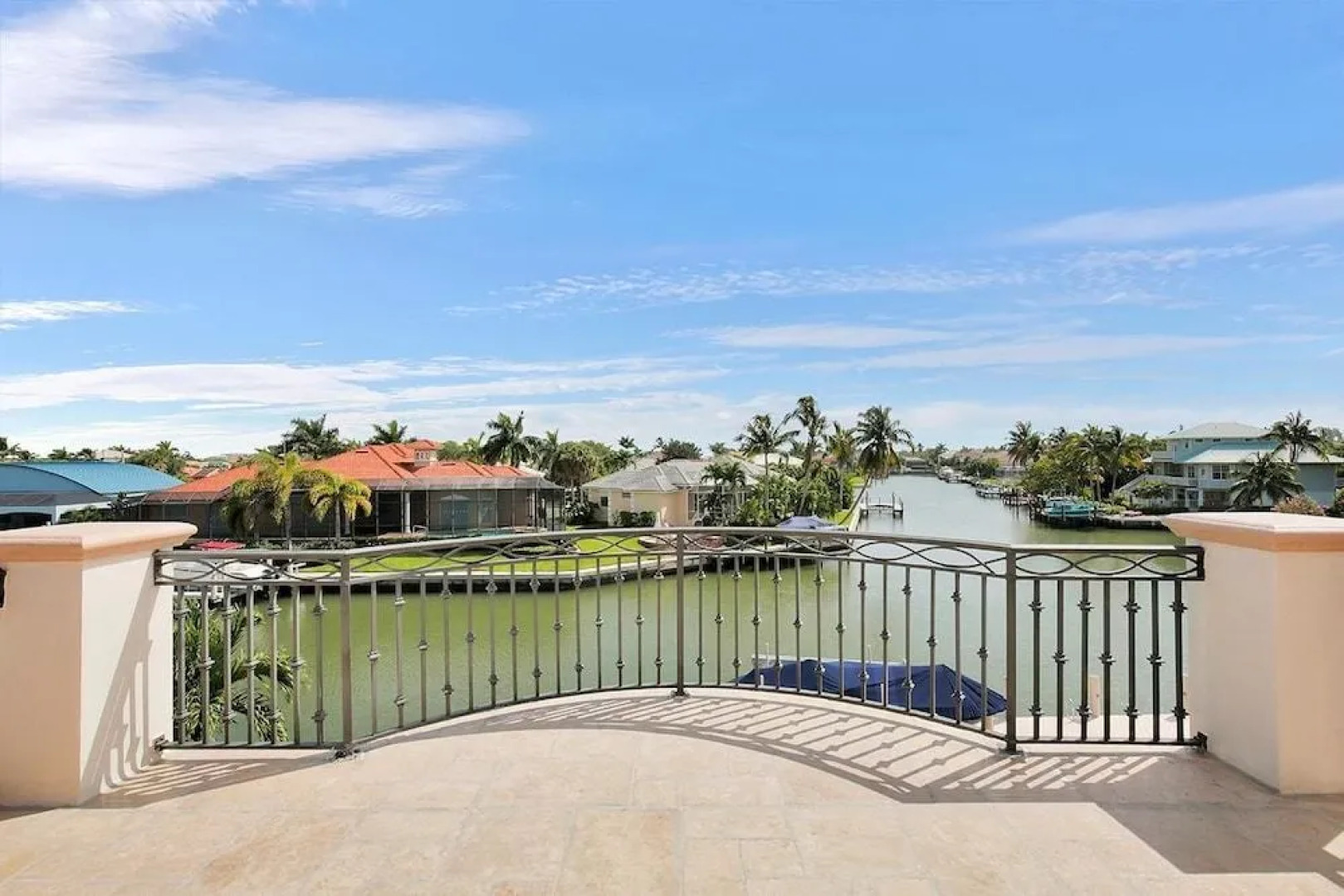 SPIN509 4 Bedroom Holiday Home by Marco Naples Vacation Homes