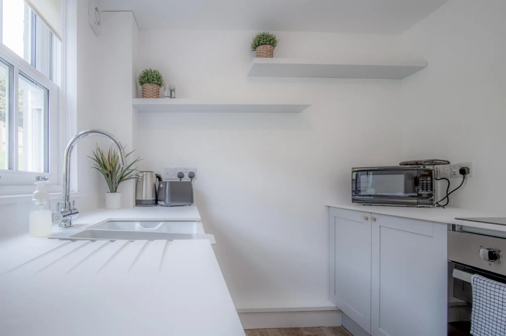 Brook Cottage - 6 Bedroom Cottage - Dale