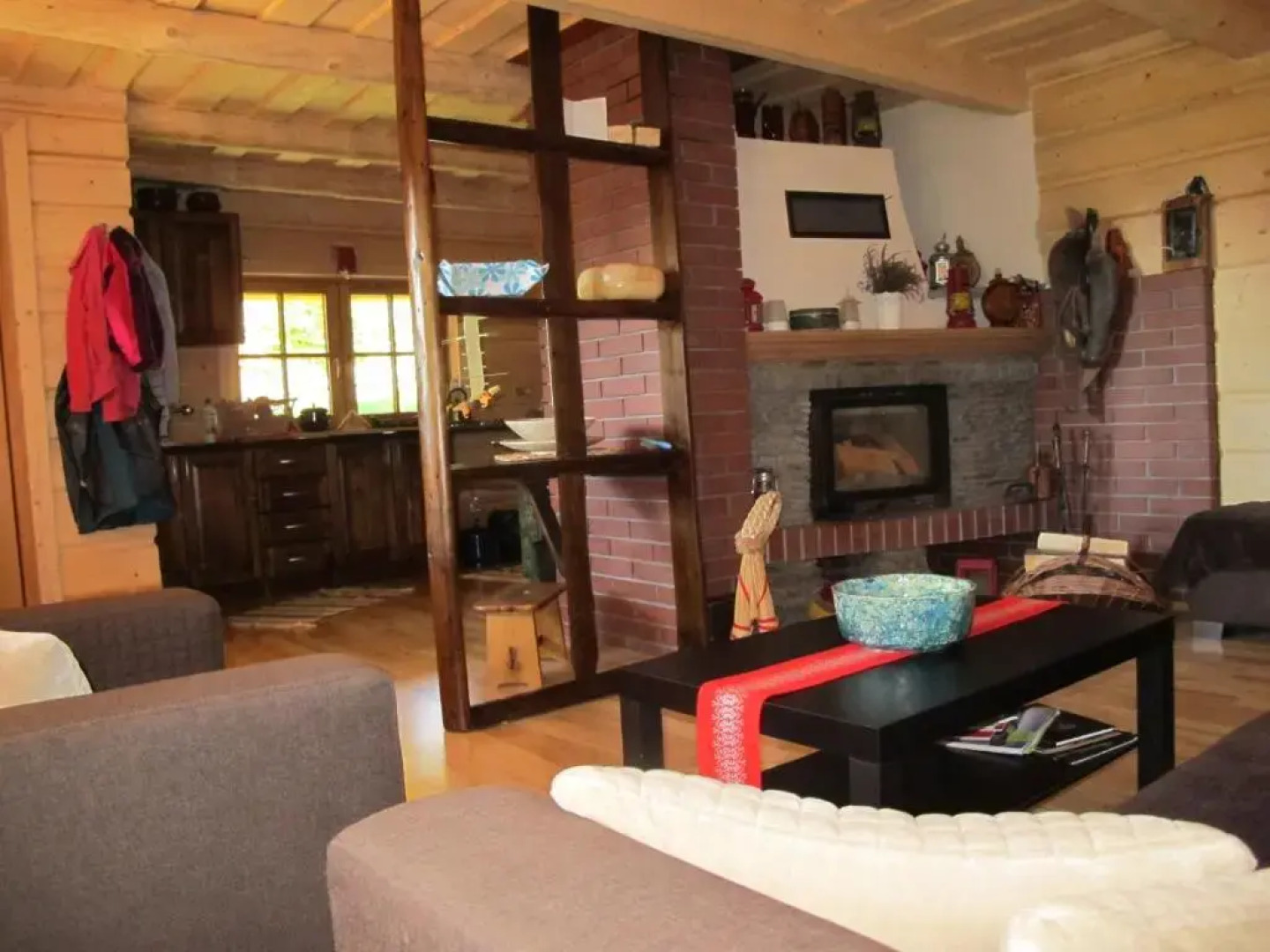 Domek drewniany w górach