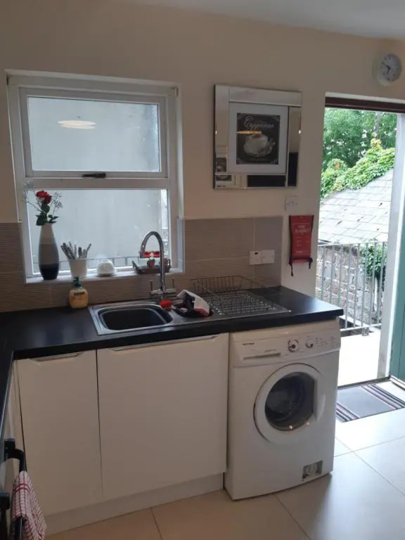 4 Bleach Green Apartments