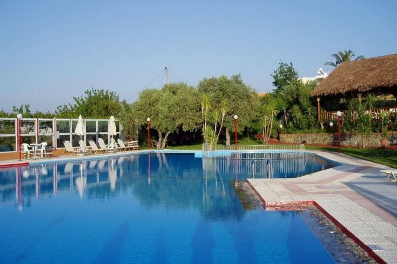 New Kydonia Suites & Studios