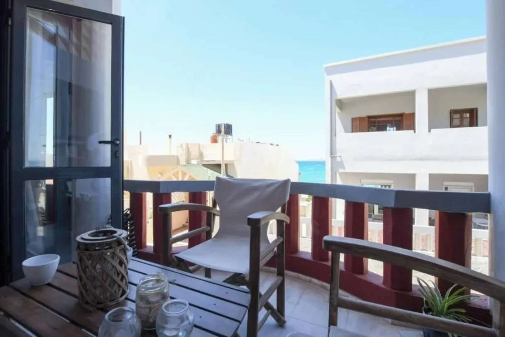 Sunshine Apt- Unique Holidays by the Sea