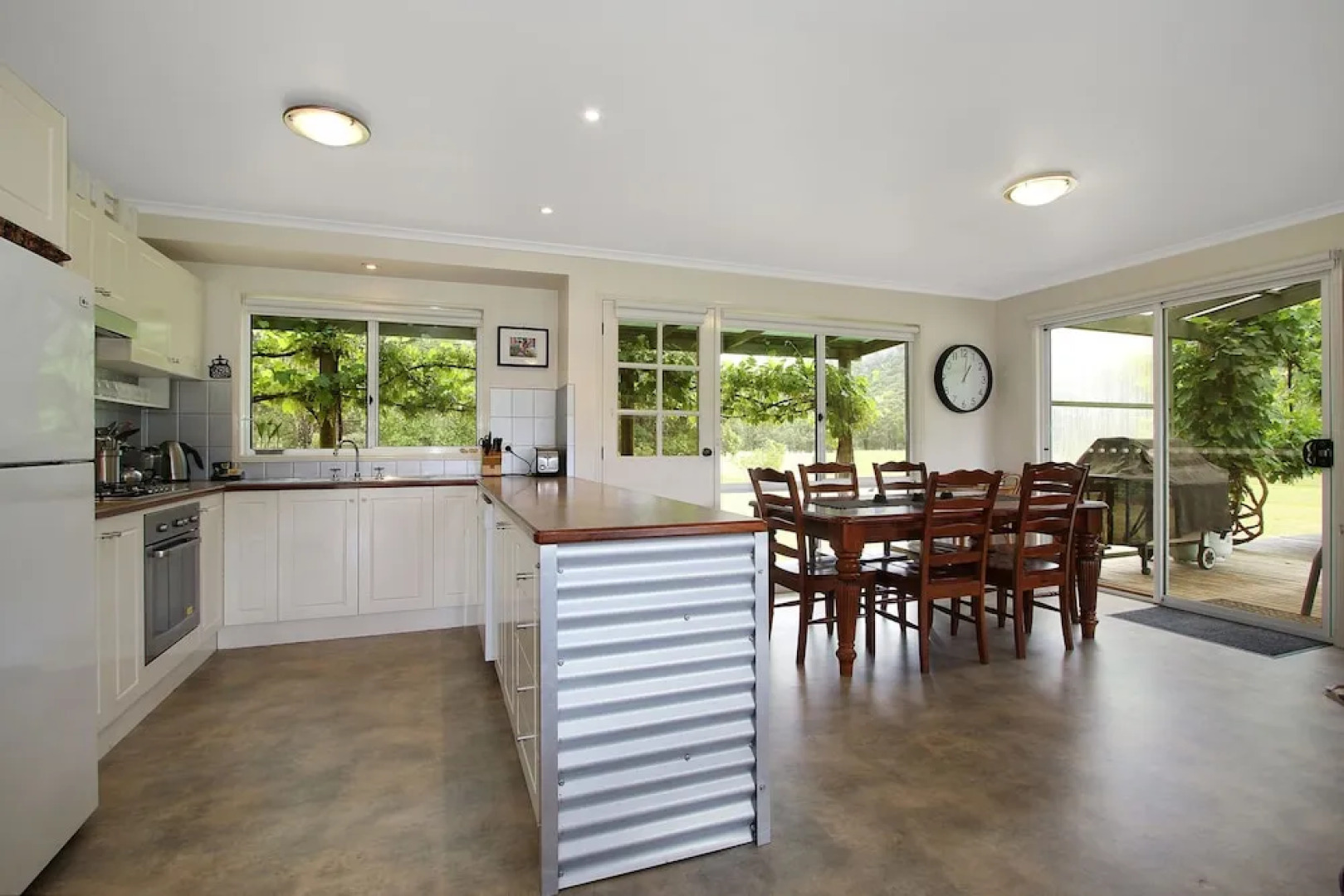 Feathertop Views and Dorm