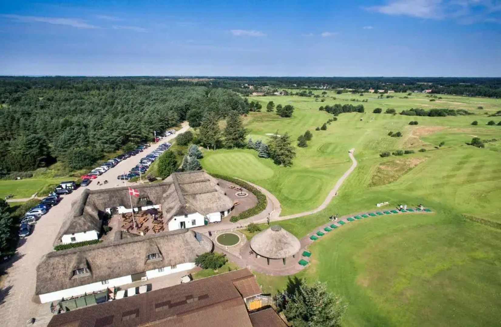 SportsPark Blaavandshuk Golfcenter, Ho