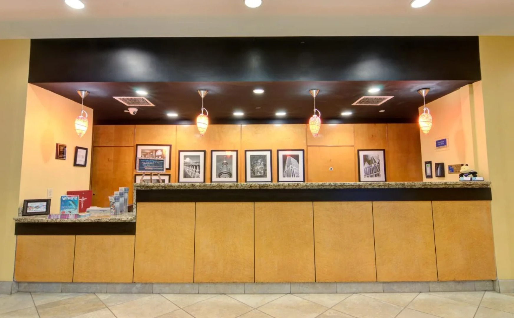 The Barrymore Hotel Tampa Riverwalk