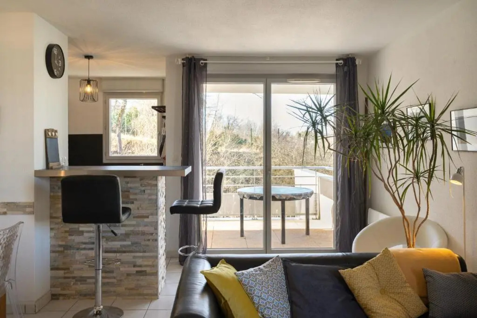 Le Clos Bellevue Appartement T3 parking + piscine