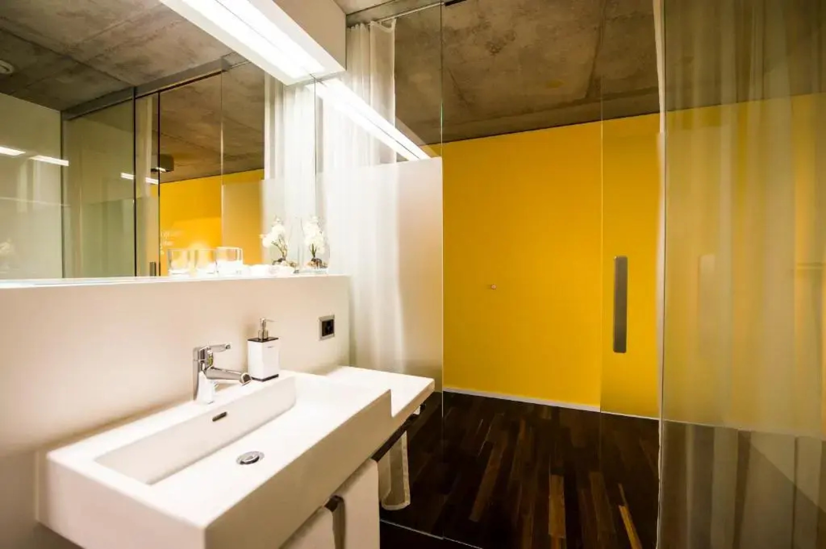 Hotel APART Welcoming I Urban Feel I Design