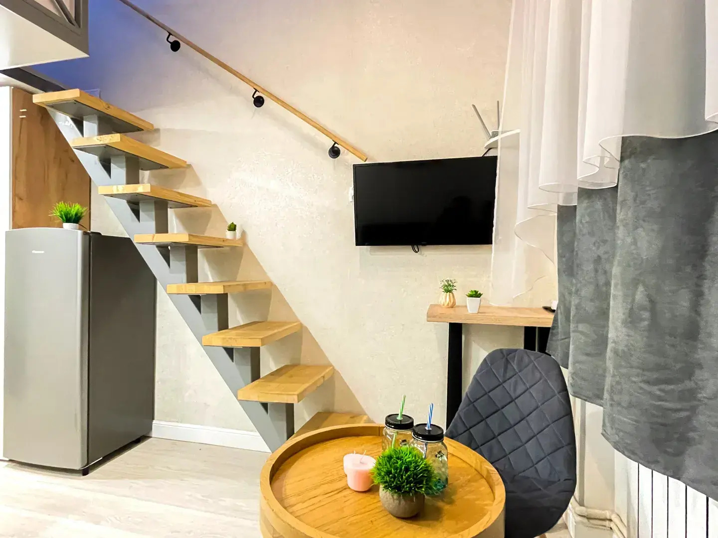 Dayker City на аллее Первой Маевки