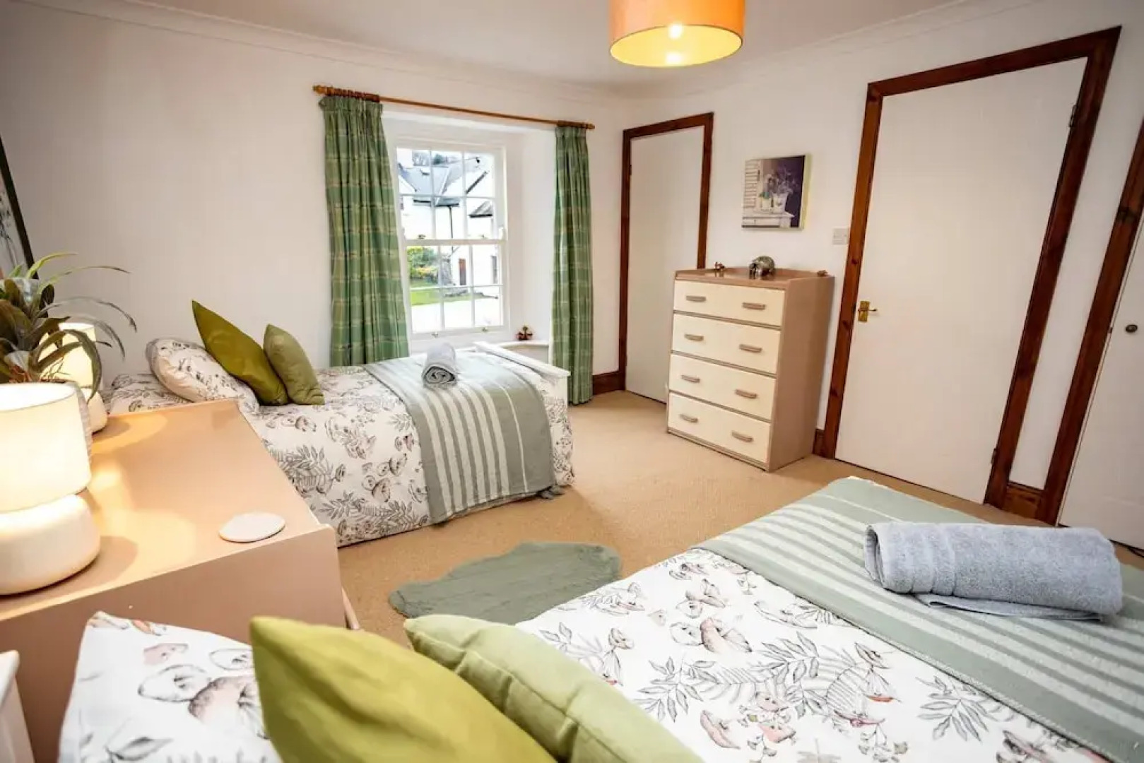 Hall House 3 Bedroom House St Florence