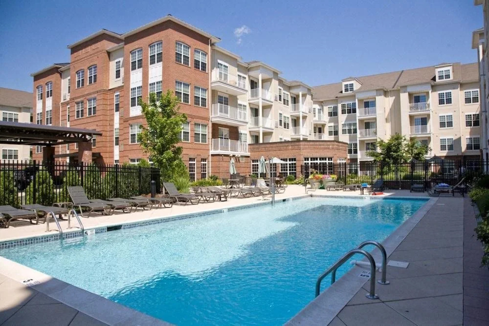 Global Luxury Suites at Raritan