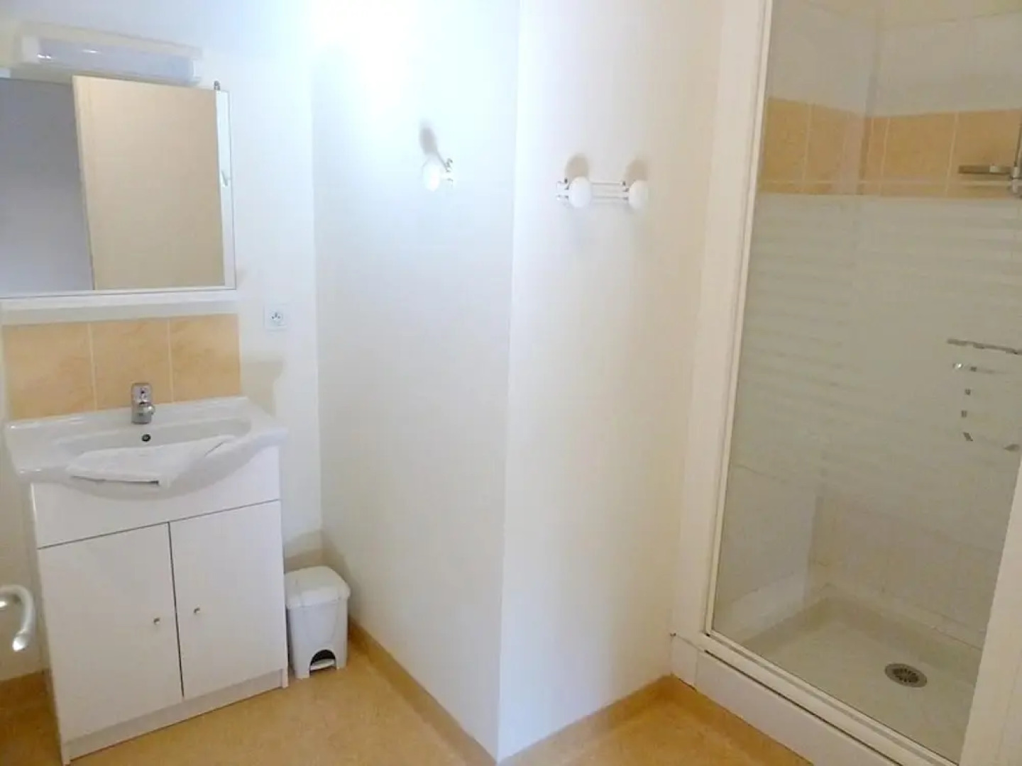 House With 4 Bedrooms in Saint-vincent-la-châtre, With Pool Access, Fu