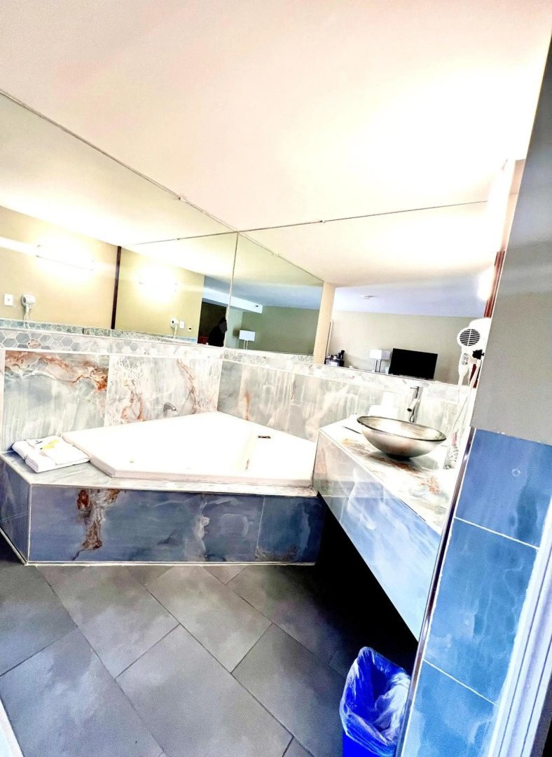 Travelodge by Wyndham Reno Downtown