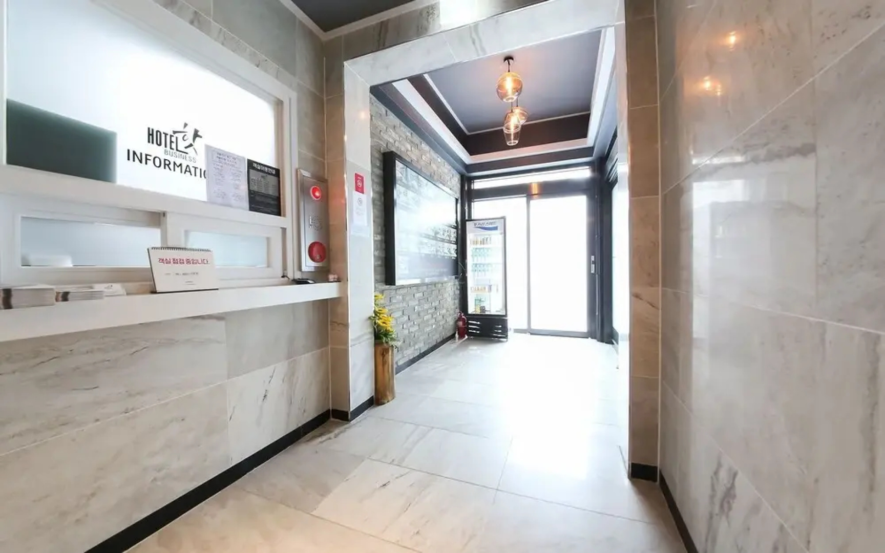 Jinju Hotel Hot