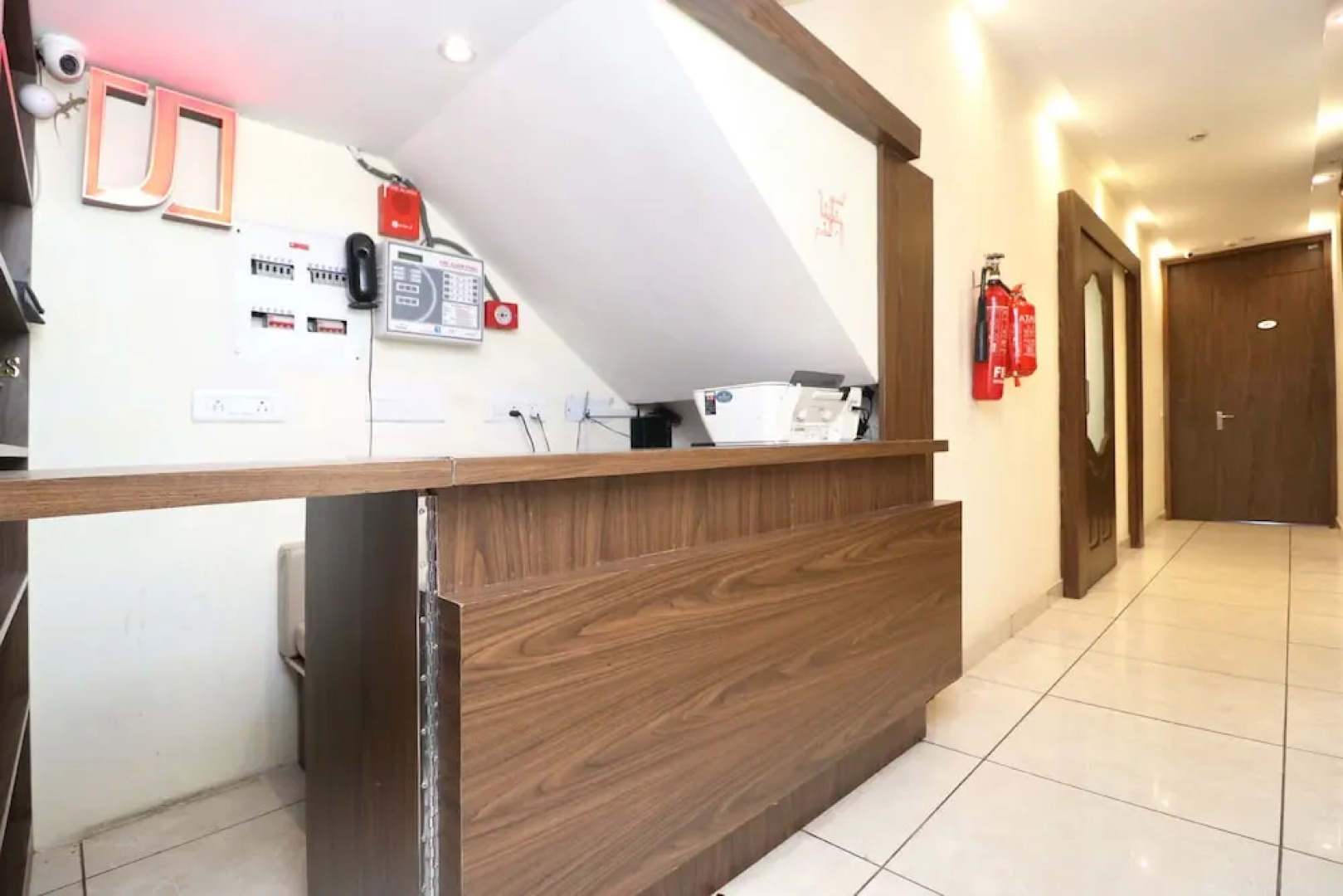 Hotel Jeevak by OYO Rooms