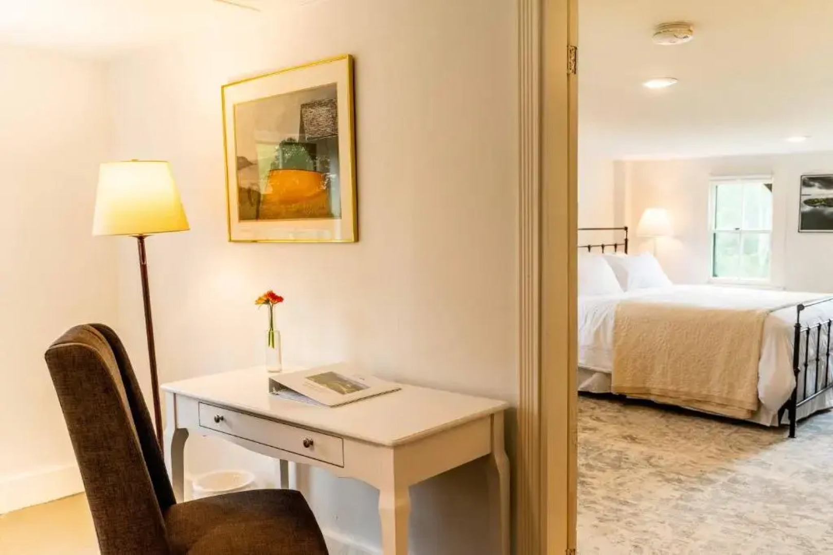 Oakland House Cottages by The Side of The Sea