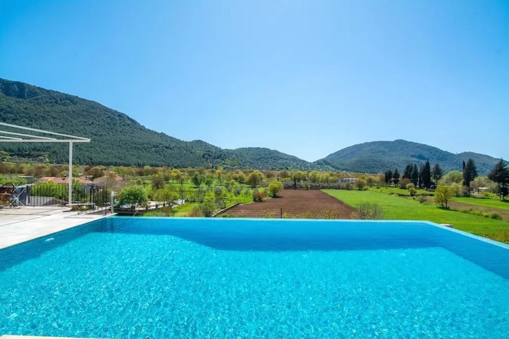 Villa Kaya Peace 4 Bedroom