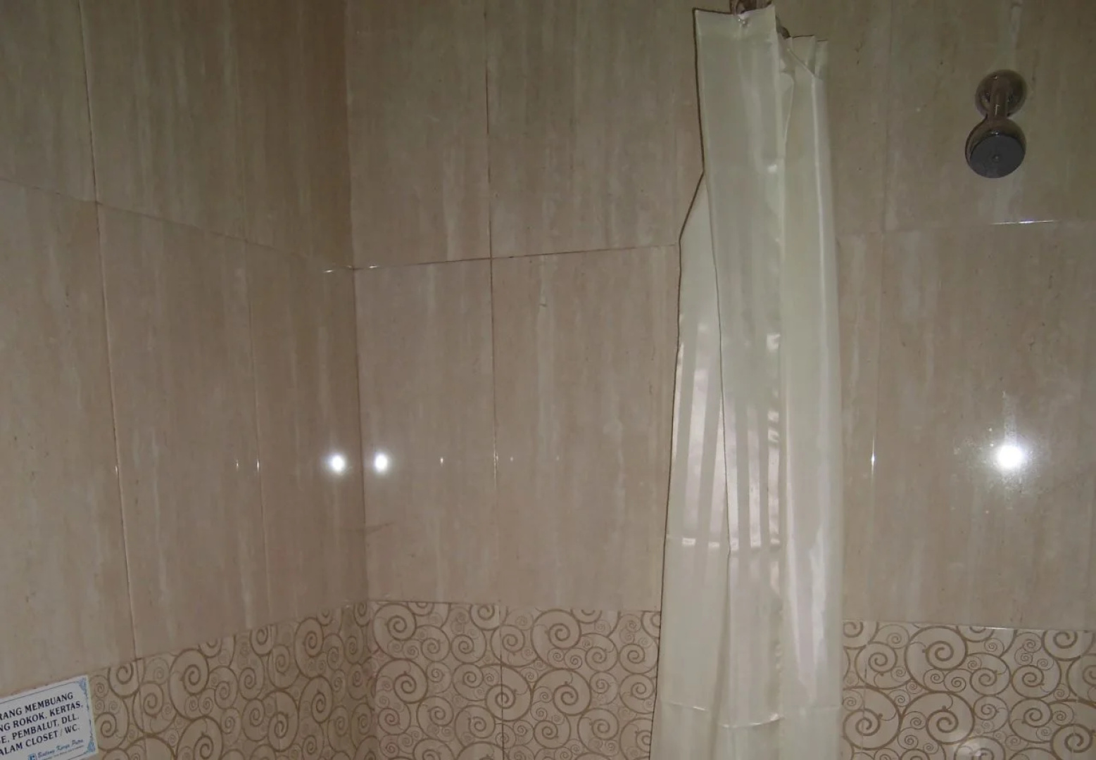 Griya Putri Dewi Family Guest House