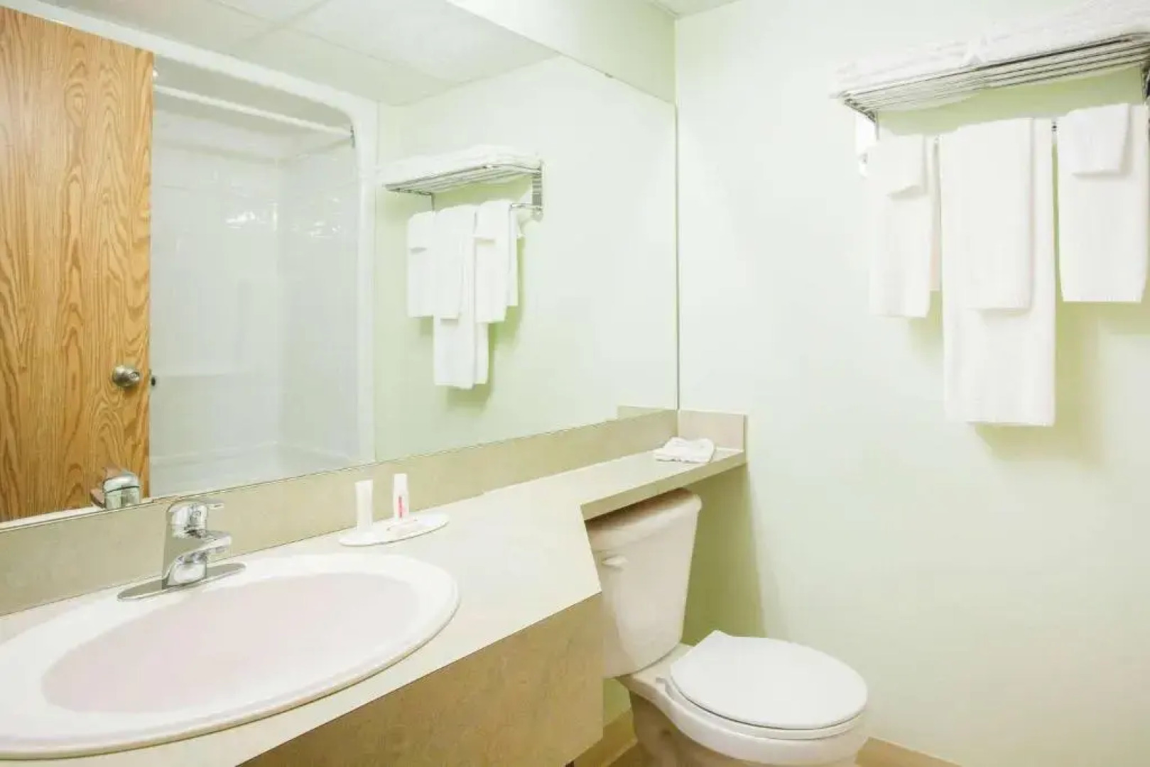 Super 8 Swan River MB