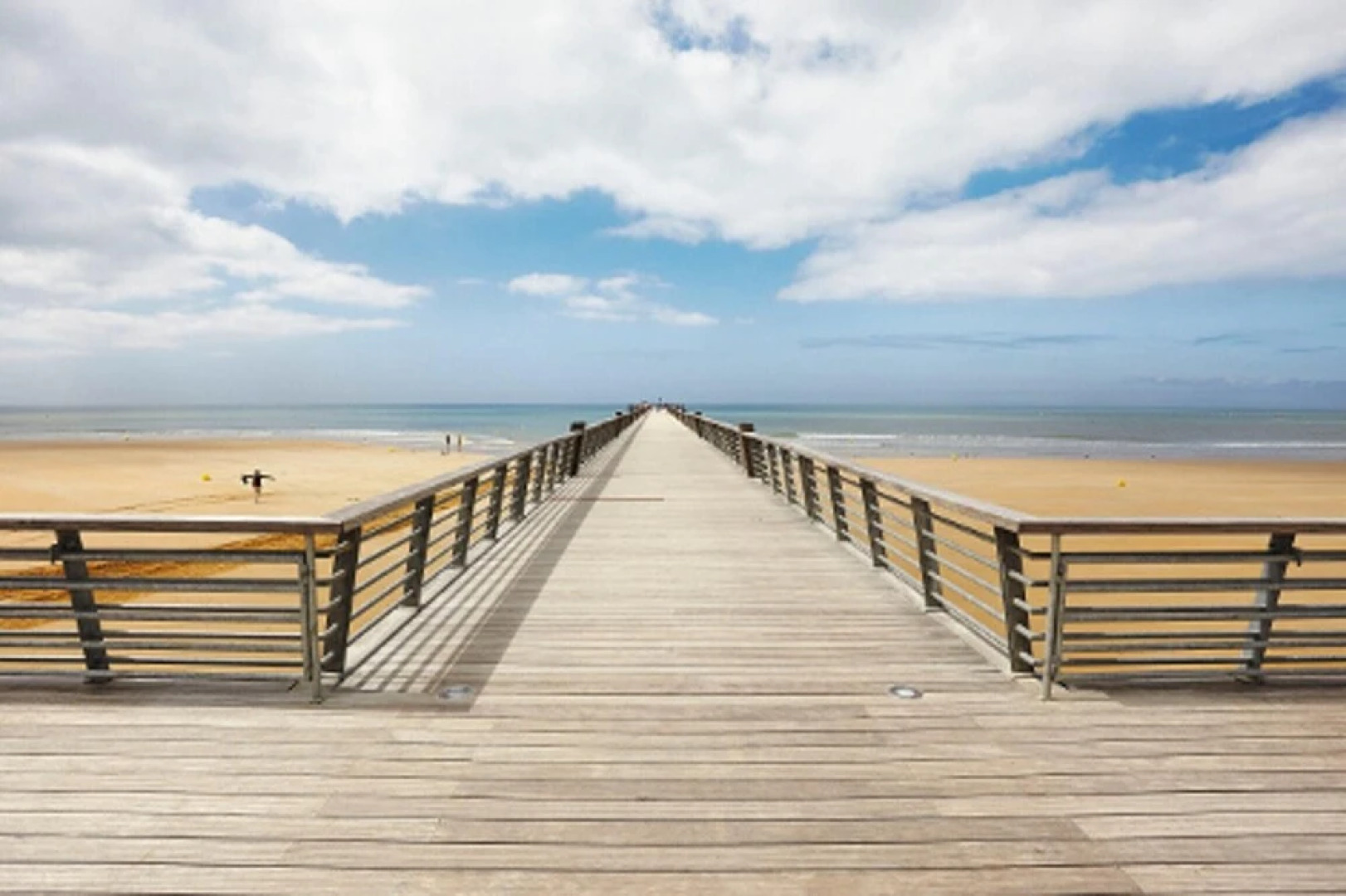 Bungalow With 2 Bedrooms in Saint-jean-de-monts, With Pool Access, Fur