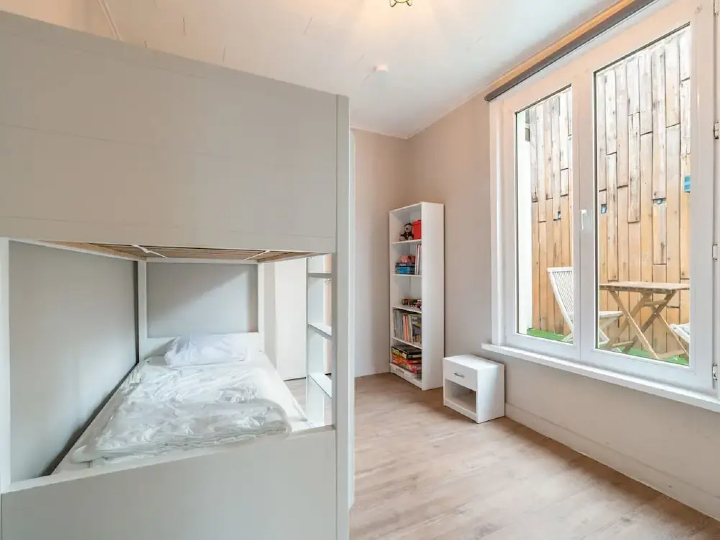 Ideal Holiday Home With Garage