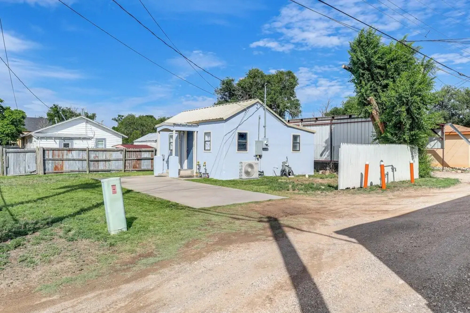 < 1 Mi to Enmu: Pet-friendly Home in Portales!