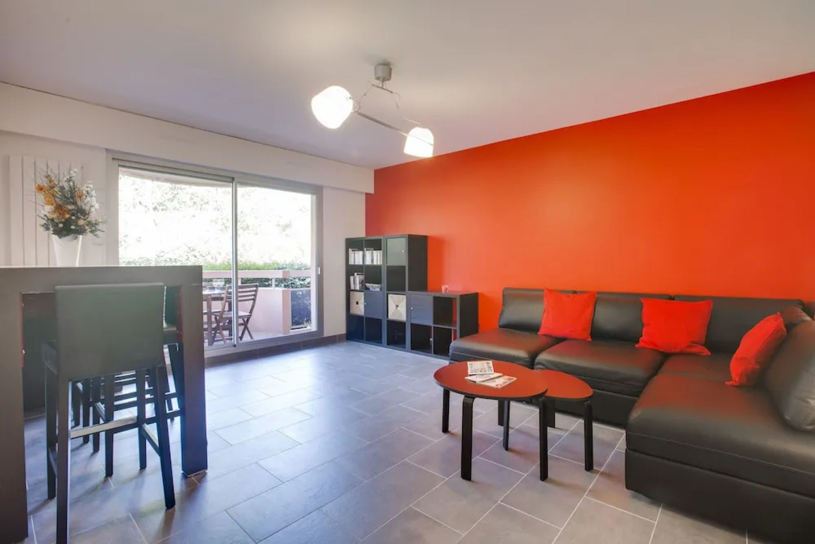 Le super privé: T2 refait à neuf avec parking