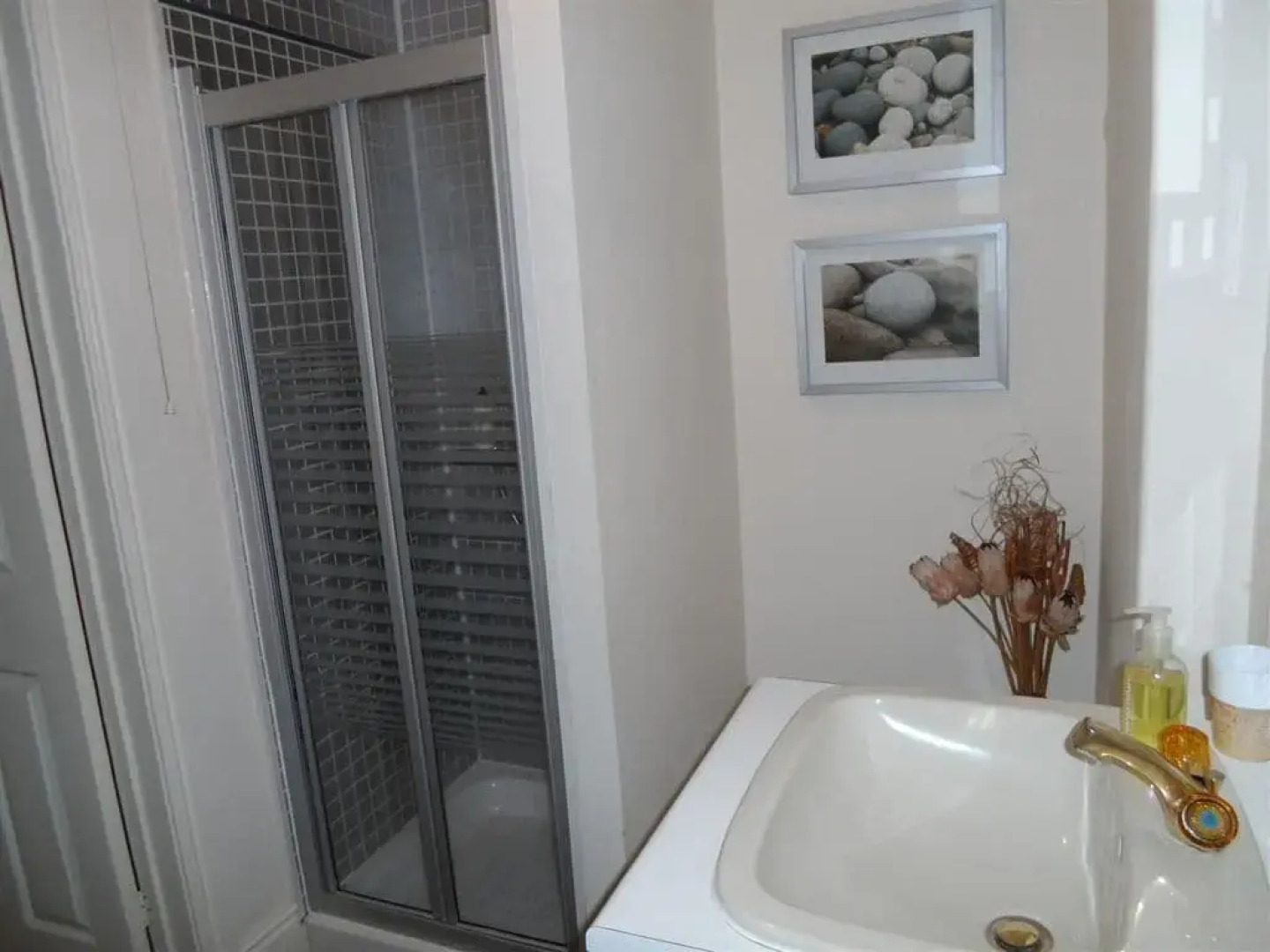 Warwick Lodge Guesthouse