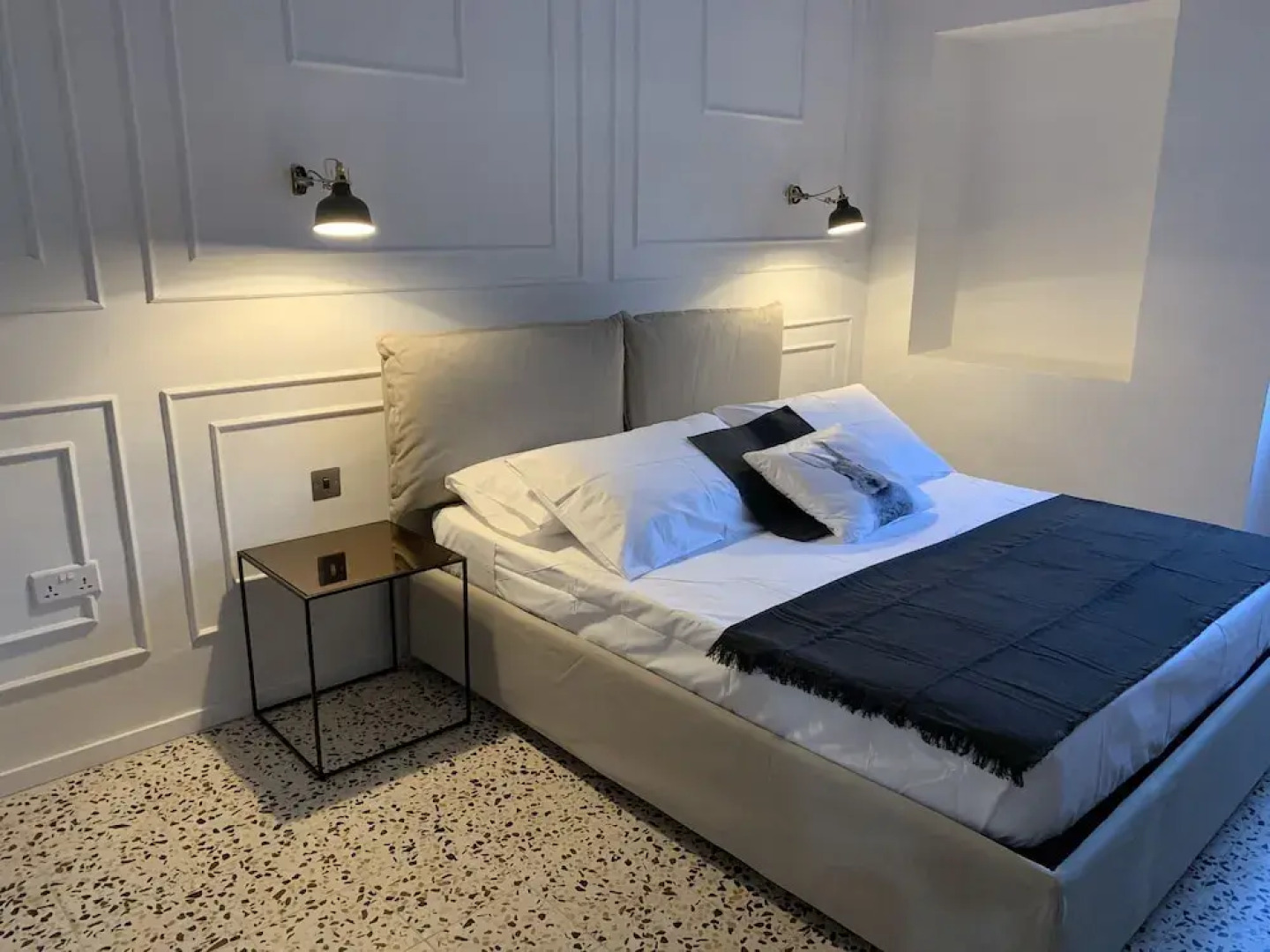 The Burrow City Rooms (Homestay)