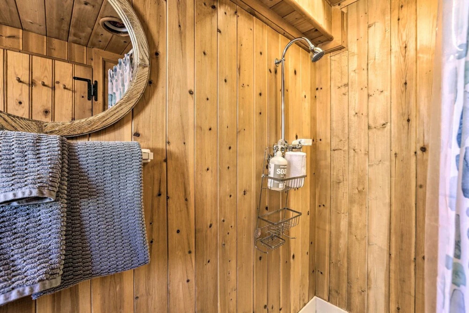 < 1 Mi to Heavenly Lifts: Tahoe Area Townhome!