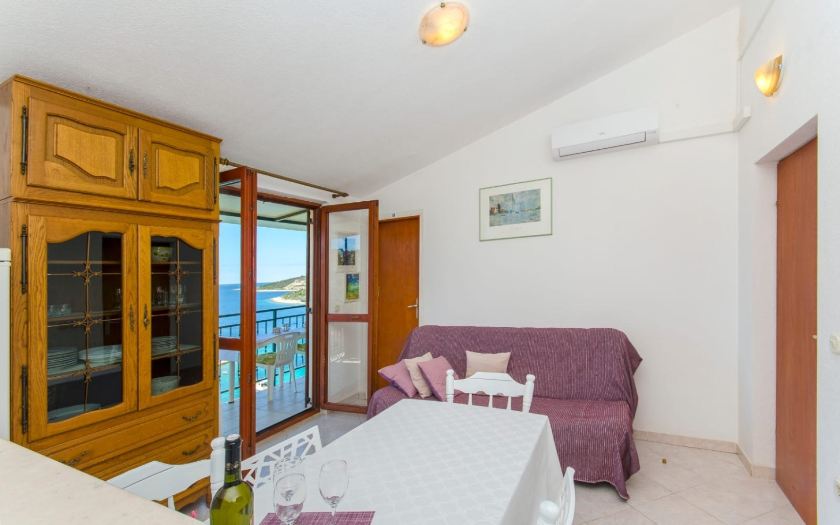 Apartment Bosiljka - by the sea: A2 Sevid, Riviera Trogir