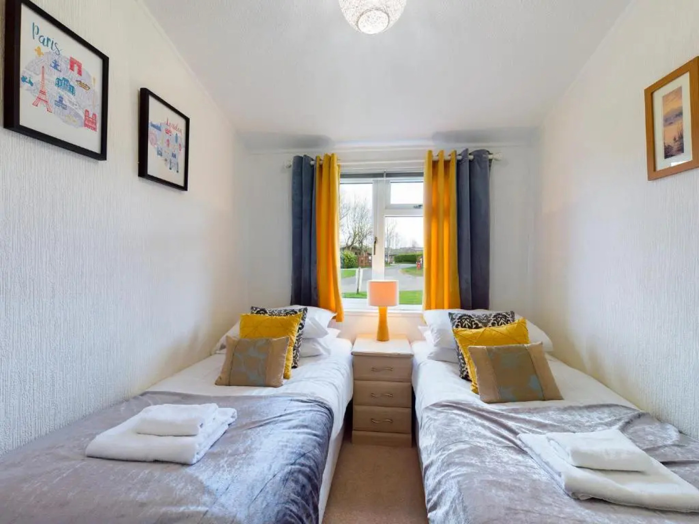 3 Bedroom Partial Lakeview Lodge - Ensuite & Balcony Deck