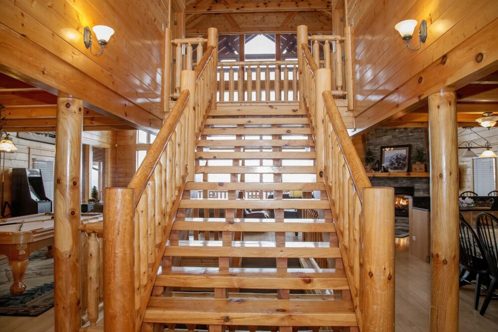 Swimming in the Clouds 8 Bedrooms 10 Bathrooms Cabin