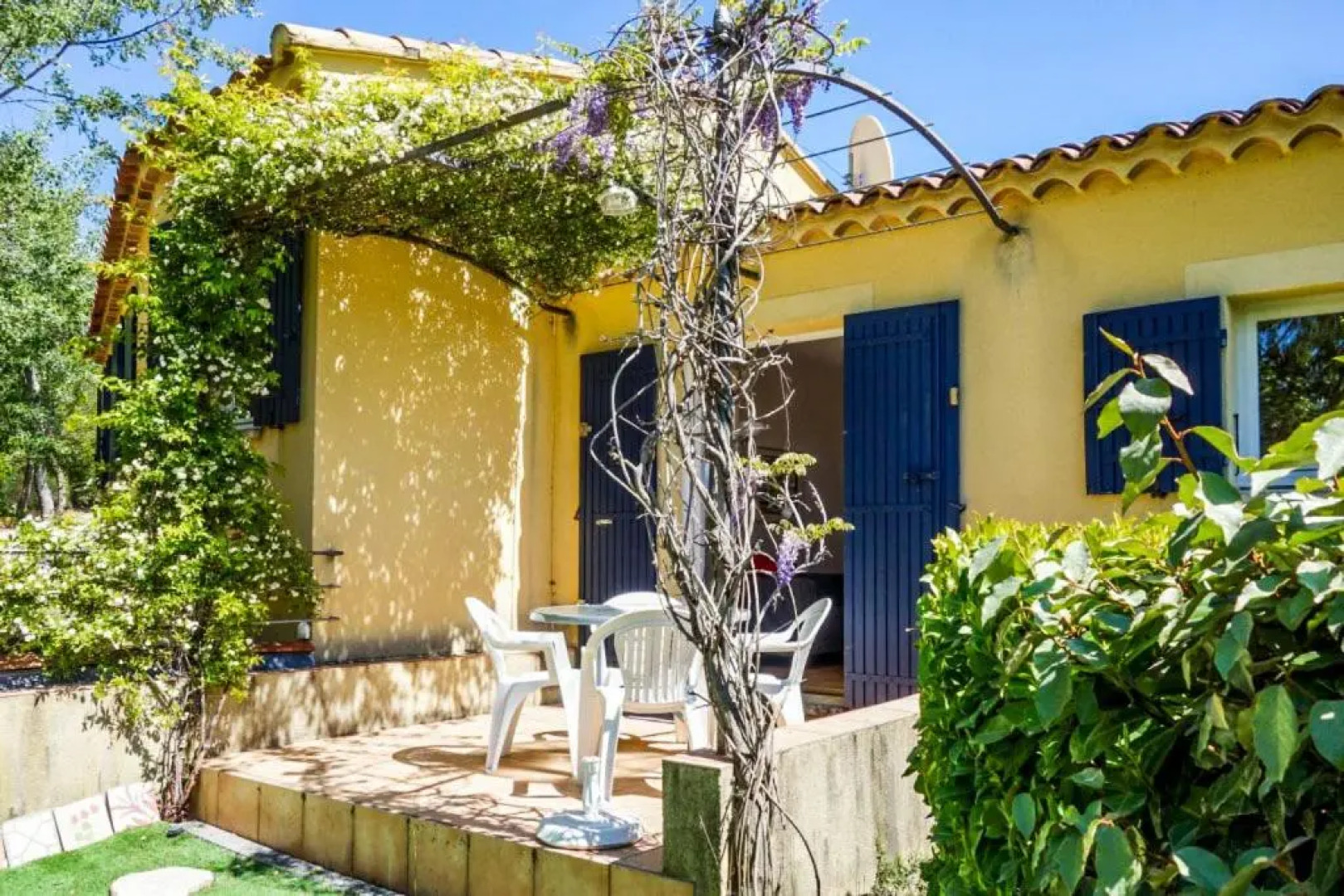 La Françonne Blanc - Gite de charme en Provence