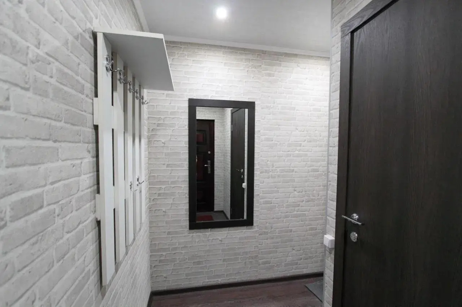 Апартаменты на улице Бредова 3