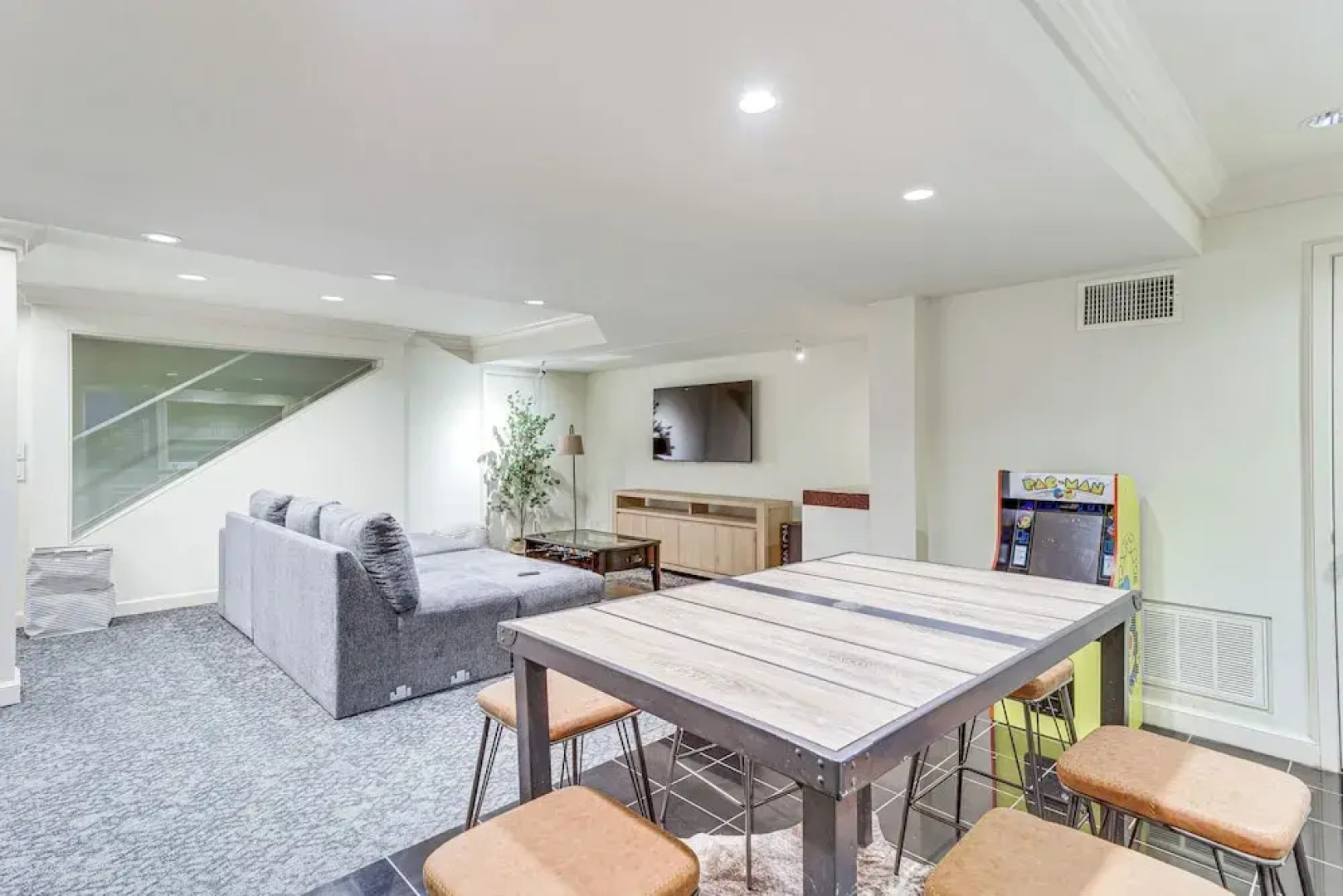 1 Mi to OU! Group Getaway w/ Game Room, Pool