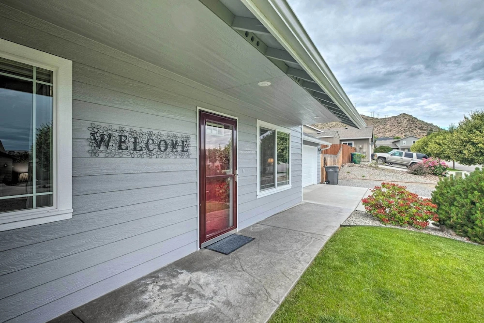 Saddle Rock East: Wenatchee Home < 3 Miles to Town
