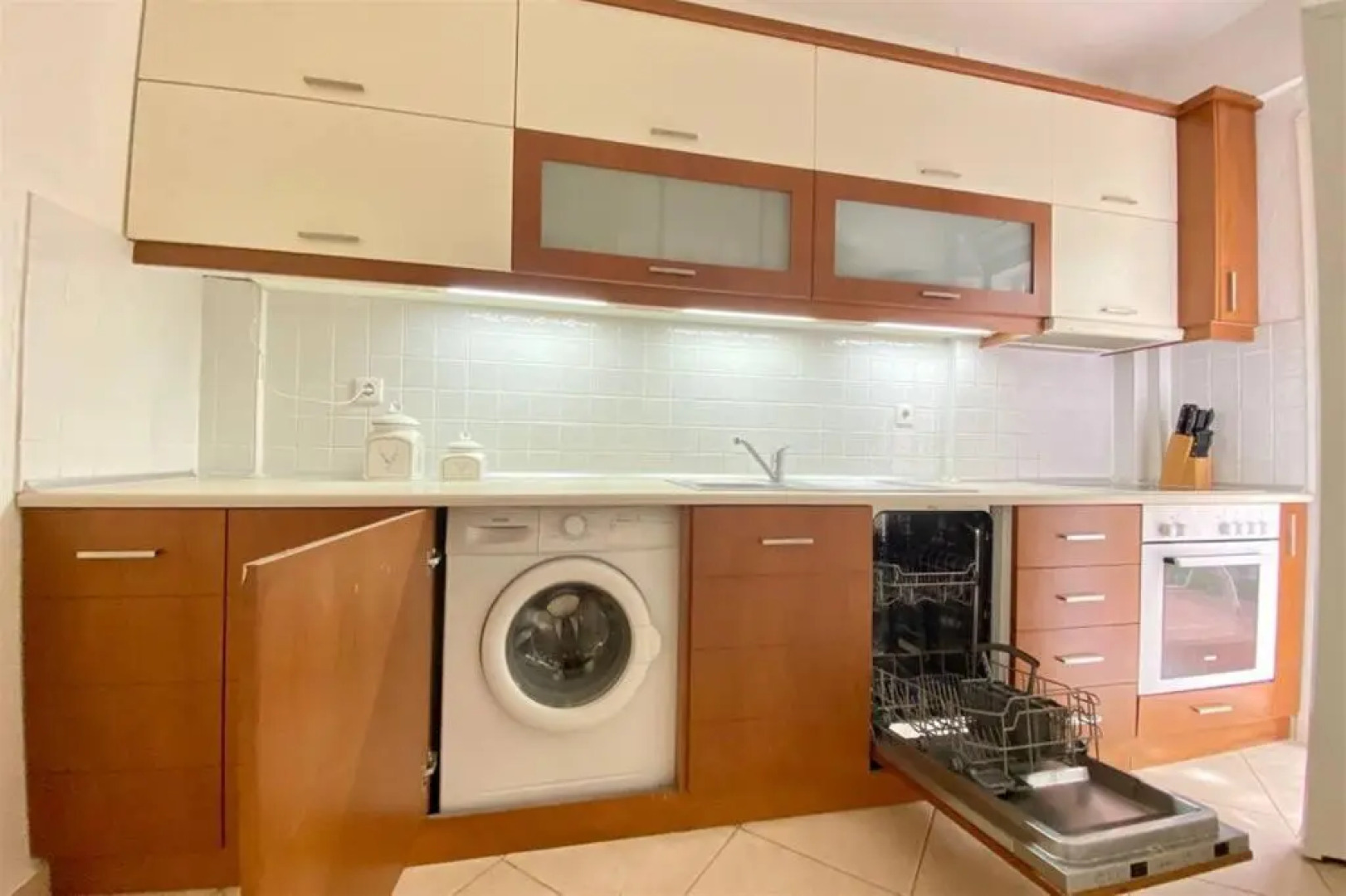 Elena First Line Beach House (2 Bedrooms 6 Guests)